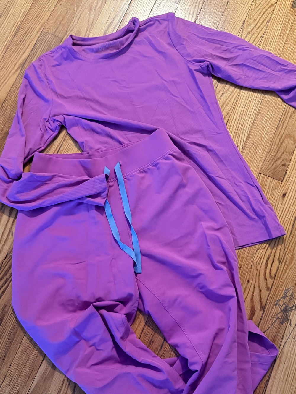 FIGS Ultraberry S Ribbed Longsleeve Underscrub & S Livingston Scrub Bottoms